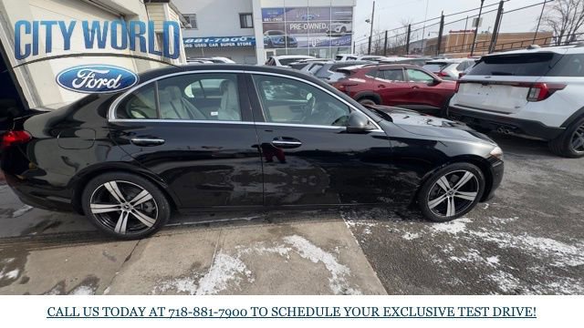 Used 2025 Mercedes-Benz C 300 4MATIC Sedan image 2