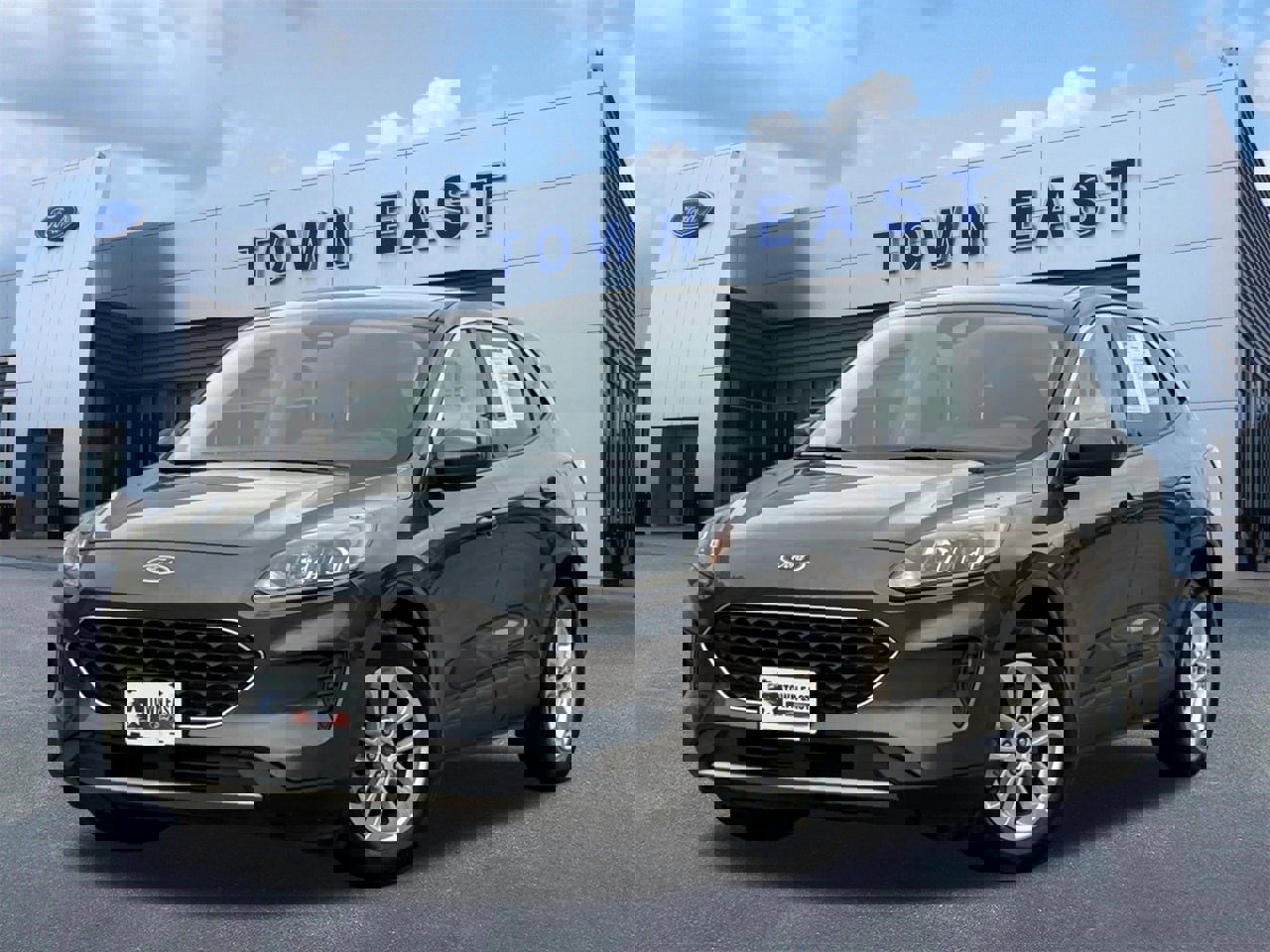 Certified 2020 Ford Escape SE image 1