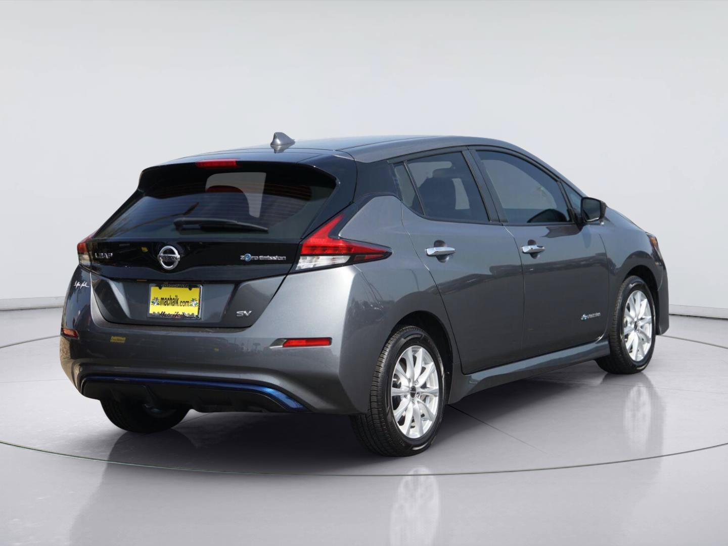 Used 2018 Nissan Leaf SV FWD image 6