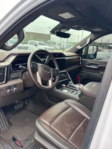 Used 2025 GMC Sierra 2500 Denali w/ Denali Reserve Package AWD/4WD image 5