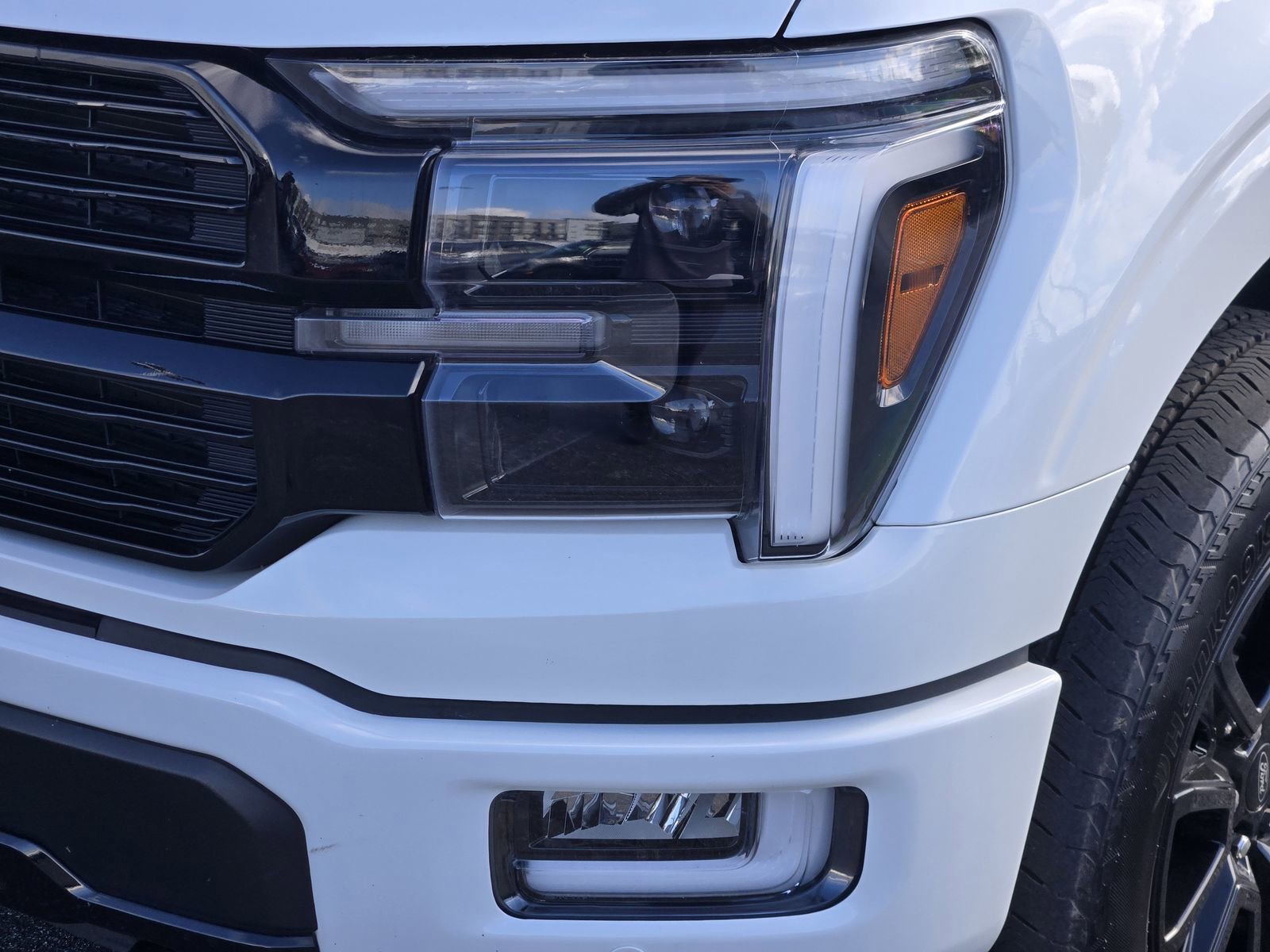 Certified 2024 Ford F150 Platinum w/ FX4 Off-Road Package AWD/4WD image 9