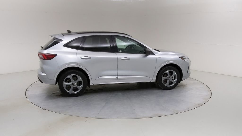 Certified 2023 Ford Escape ST-Line w/ Tech Pack #1 image 13