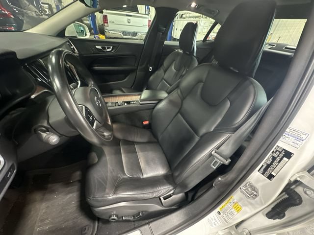 Used 2021 Volvo S60 T6 Momentum w/ Advanced Package AWD/4WD image 17