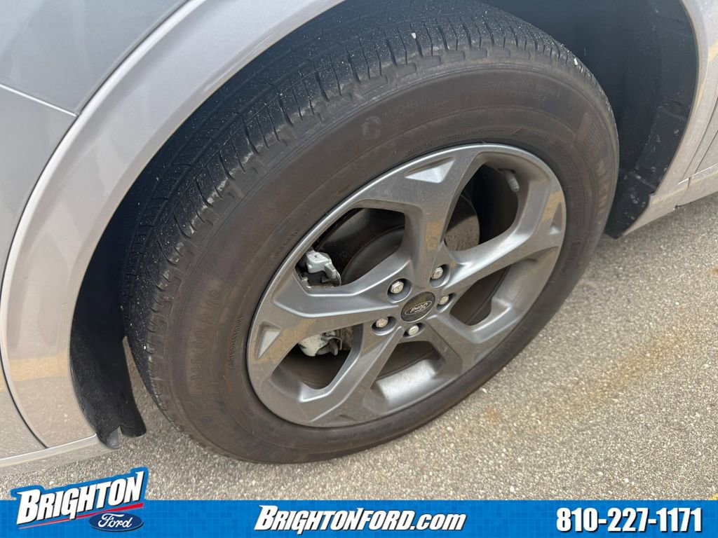 Certified 2024 Ford Escape ST-Line w/ Tech Pack #1 AWD/4WD image 9