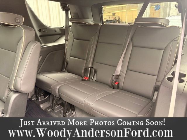 Used 2024 Chevrolet Tahoe Premier w/ Premium Package image 8