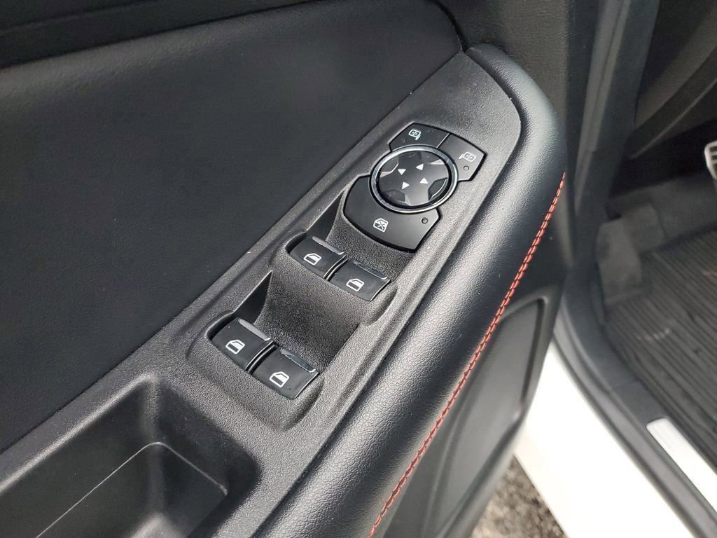 Certified 2023 Ford Edge ST-Line w/ Class II Trailer Tow Package image 14