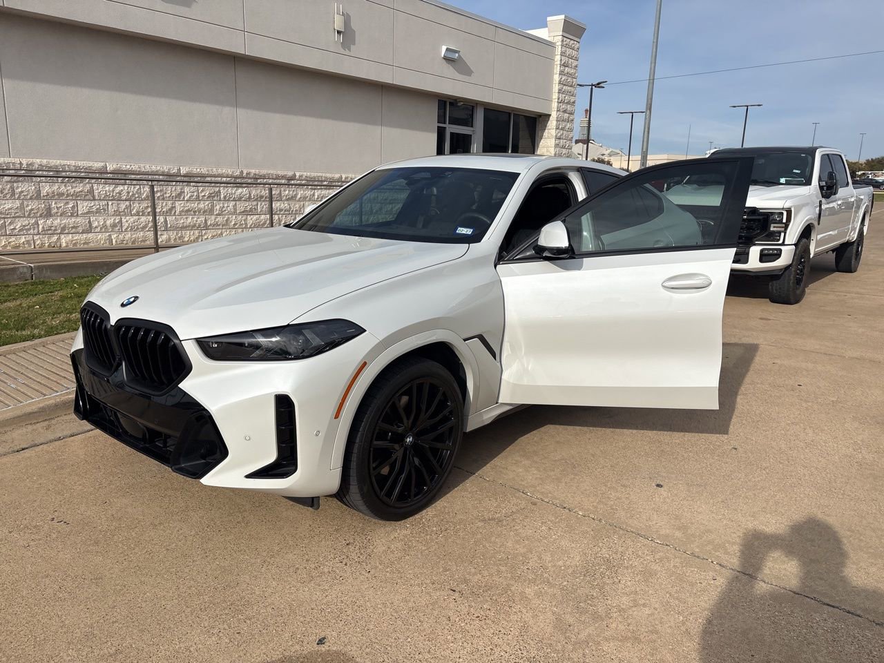 Used 2024 BMW X6 xDrive40i w/ Premium Package
