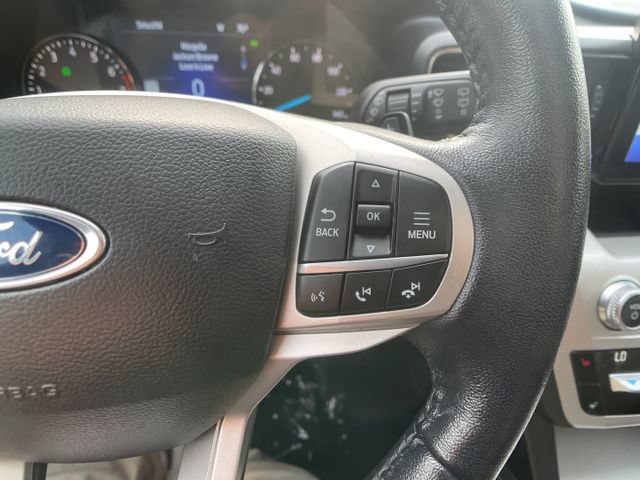 Certified 2021 Ford Explorer XLT w/ Equipment Group 202A AWD/4WD image 18