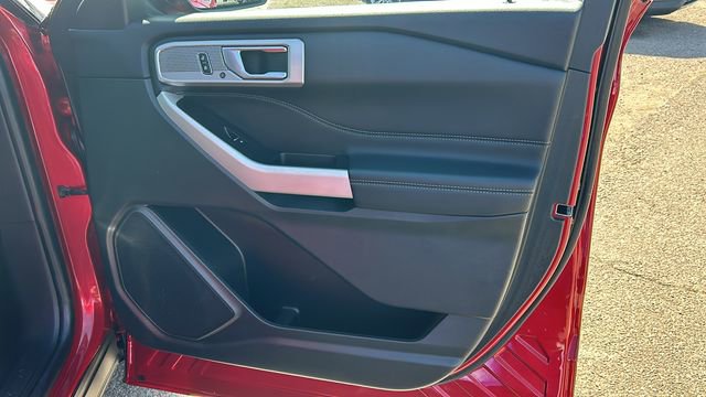 Certified 2024 Ford Explorer XLT w/ Equipment Group 202A image 10