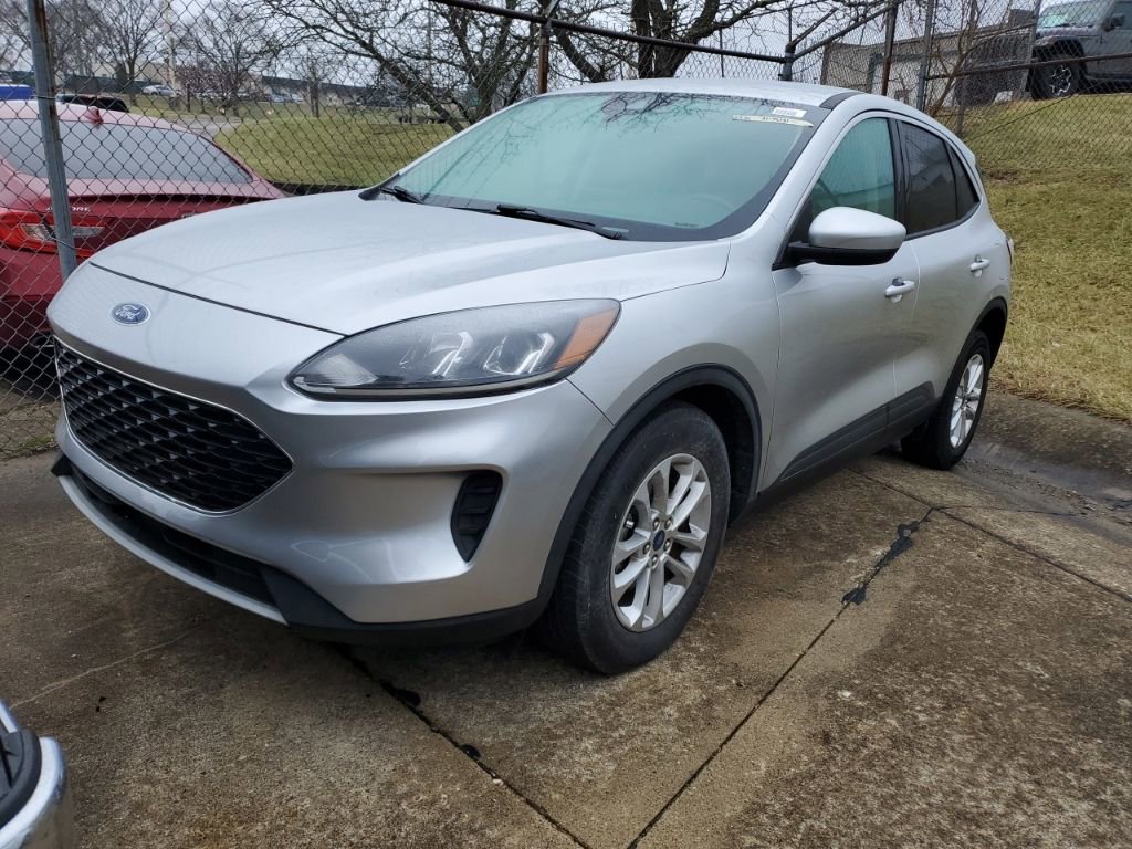 Certified 2020 Ford Escape SE image 2