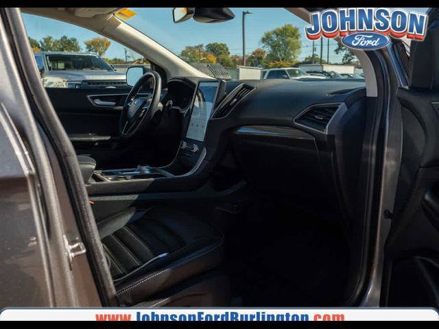 Certified 2024 Ford Edge SEL w/ Convenience Package AWD/4WD image 16