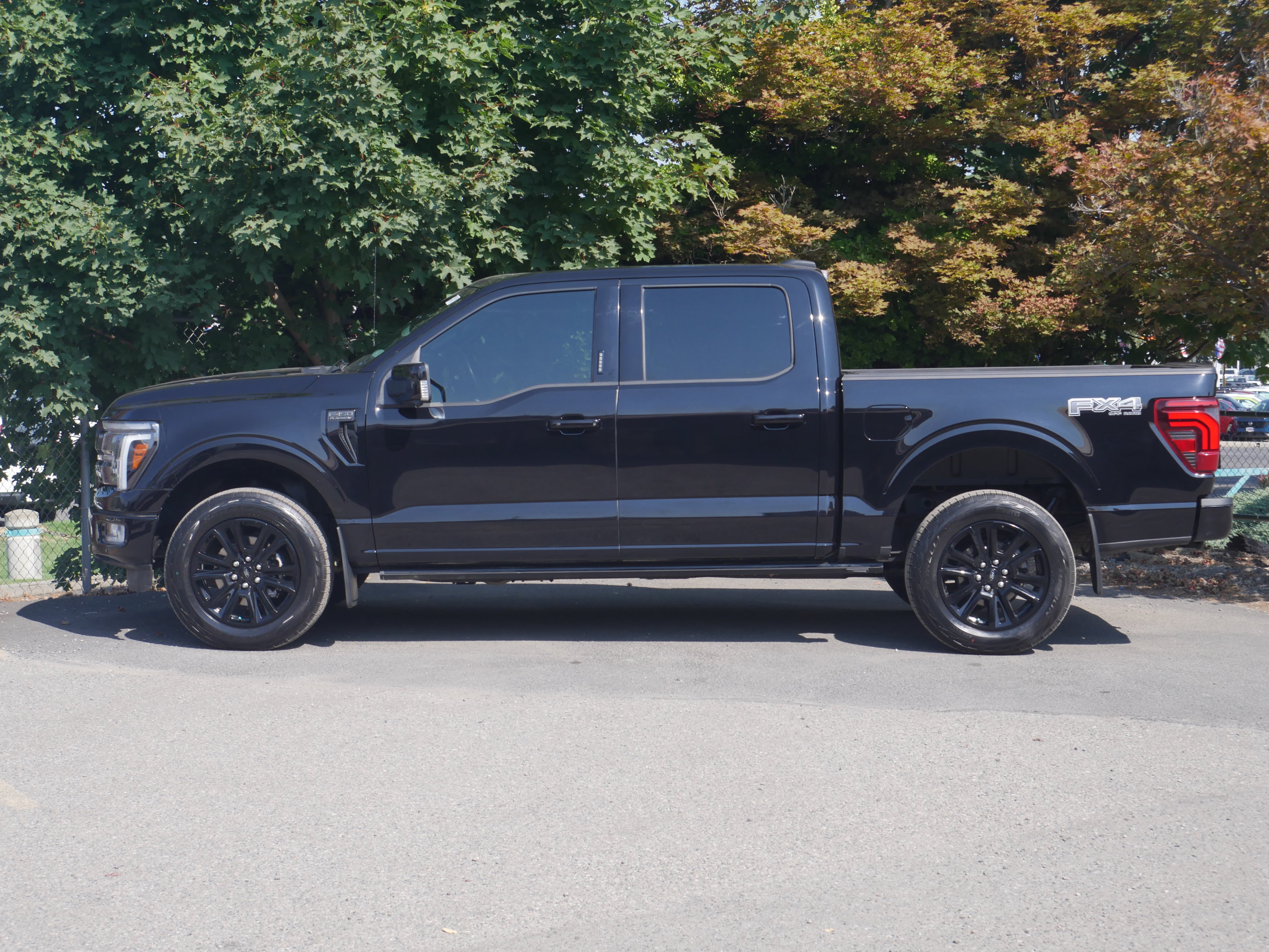 Certified 2024 Ford F150 Platinum w/ FX4 Off-Road Package AWD/4WD image 19