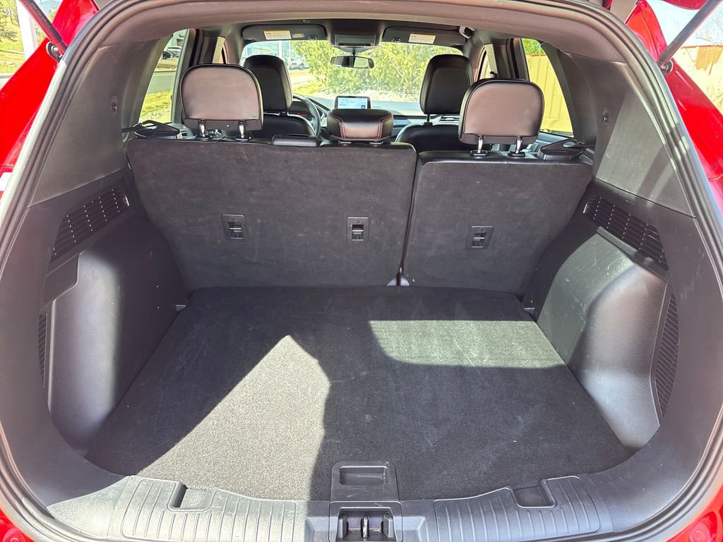 Certified 2025 Ford Escape ST-Line AWD/4WD image 8