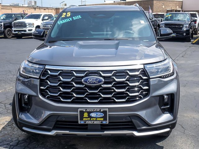 Certified 2025 Ford Explorer Platinum image 8