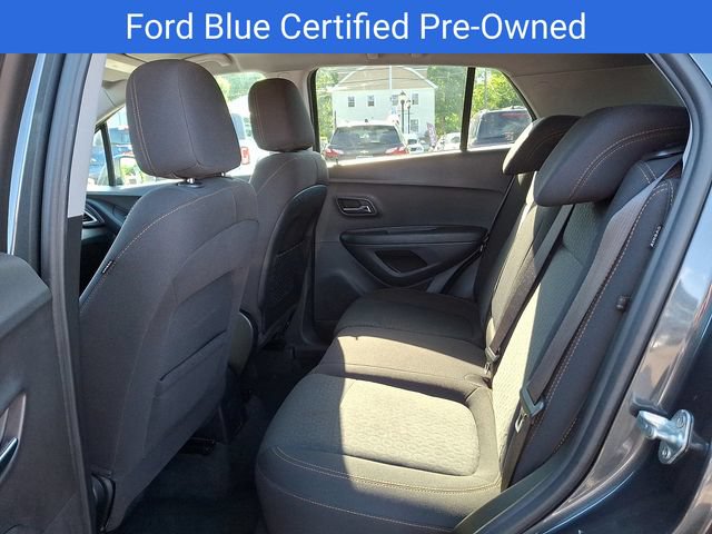 Used 2020 Chevrolet Trax LS w/ Tint and Cruise Package FWD image 9