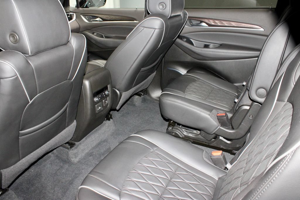 Used 2023 Buick Enclave Avenir w/ Avenir Technology Package AWD/4WD image 23