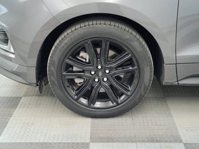 Certified 2022 Ford Edge ST-Line w/ Class II Trailer Tow Package AWD/4WD image 14