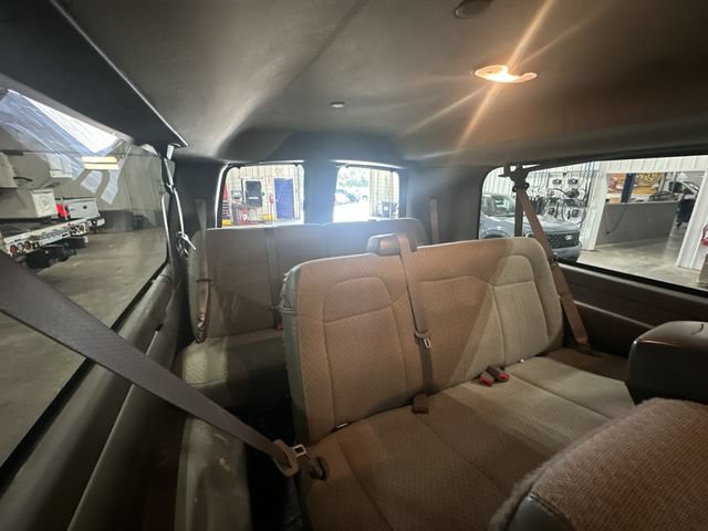 Used 2025 Chevrolet Express 3500 LS RWD image 31