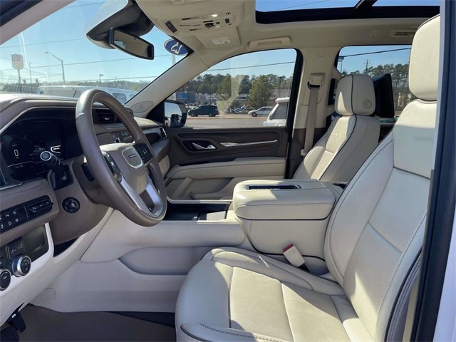 Used 2023 GMC Yukon Denali image 16