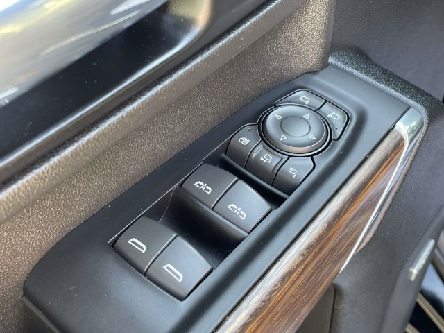 Used 2022 Chevrolet Silverado 2500 High Country AWD/4WD image 15
