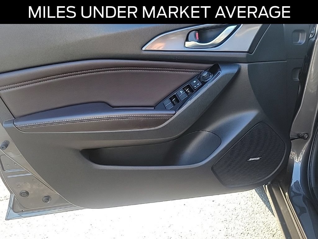 Used 2017 MAZDA MAZDA3 Grand Touring w/ Premium Equipment Package FWD image 18