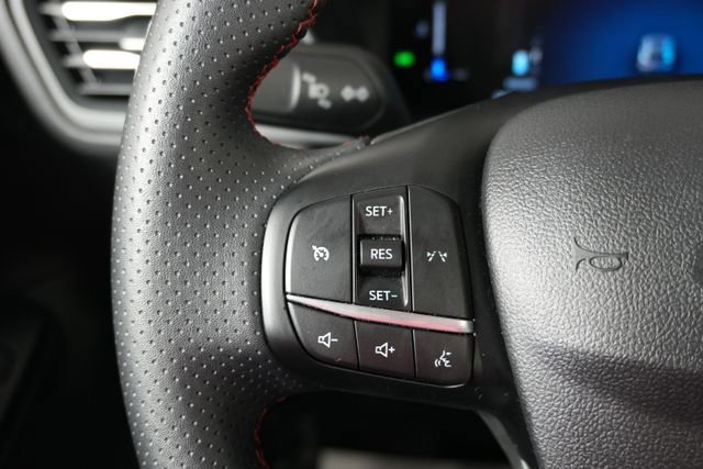 Certified 2025 Ford Escape ST-Line image 11