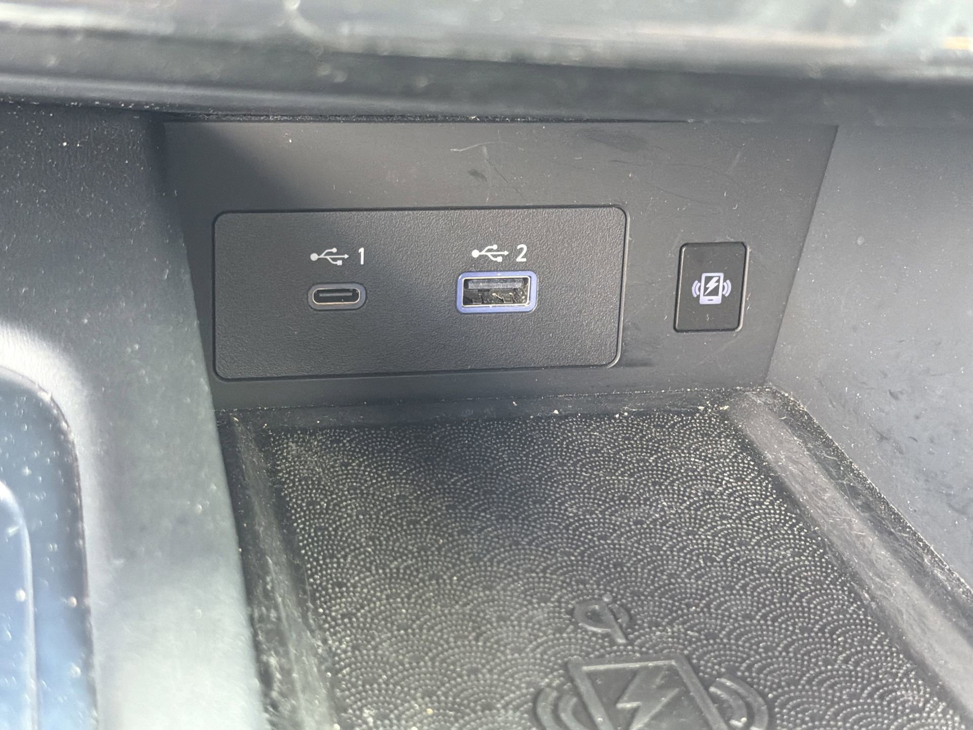 Used 2023 INFINITI QX60 Luxe w/ Performance Audio Package image 16