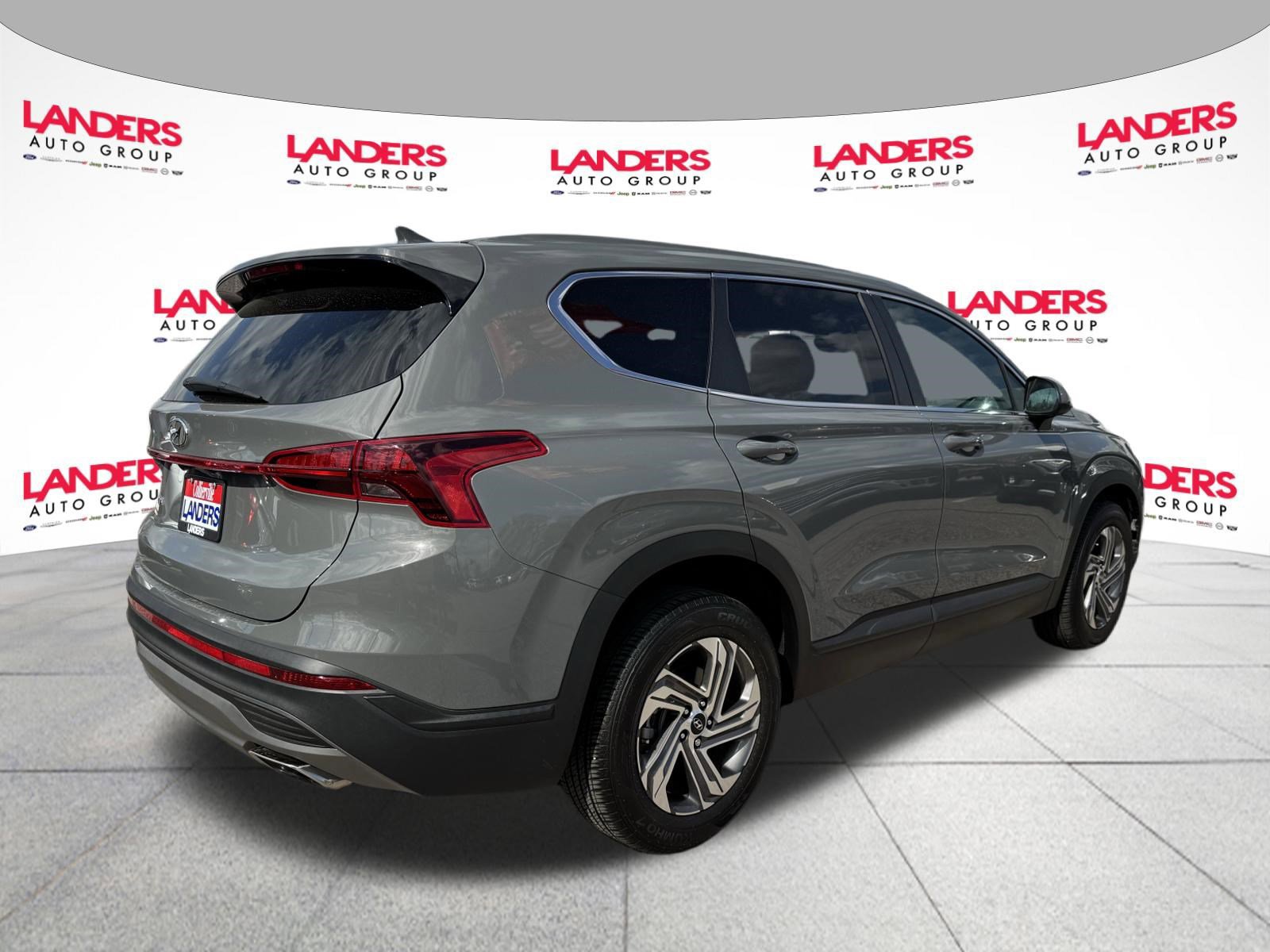 Used 2023 Hyundai Santa Fe SE w/ Cargo Package image 5