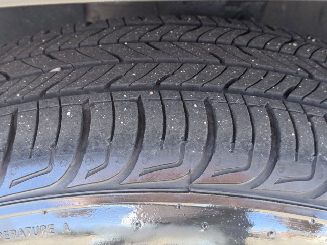 Used 2023 Kia Seltos EX image 12