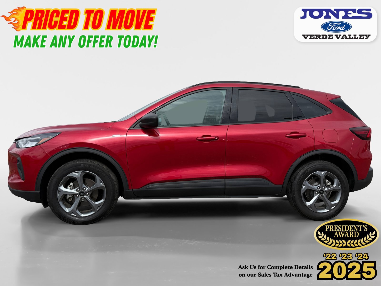Certified 2025 Ford Escape ST-Line AWD/4WD image 2