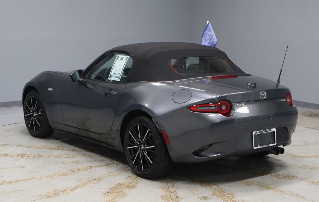 Used 2024 MAZDA MX-5 Miata Grand Touring w/ Weather Package image 3