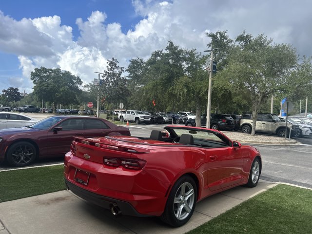 Used 2020 Chevrolet Camaro LT RWD image 3