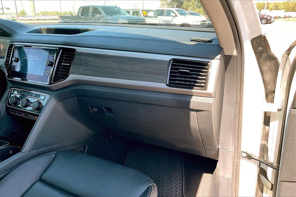 Used 2021 Volkswagen Atlas SEL w/ MDO Package (Bench Seat) image 23