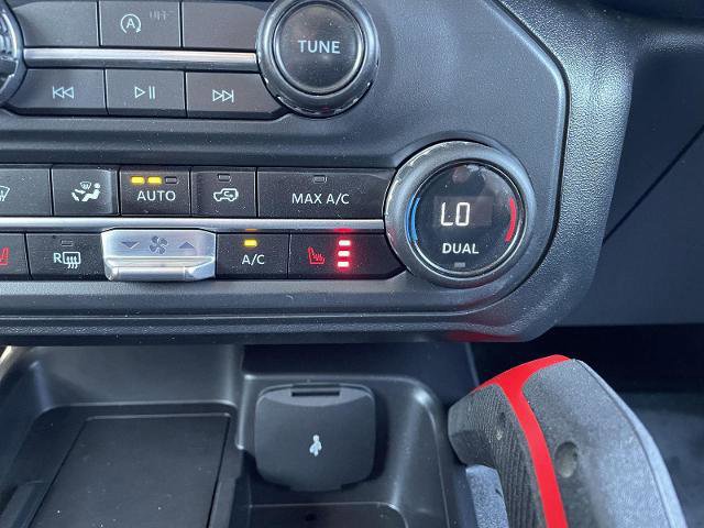 Certified 2025 Ford Bronco Heritage Edition AWD/4WD image 24