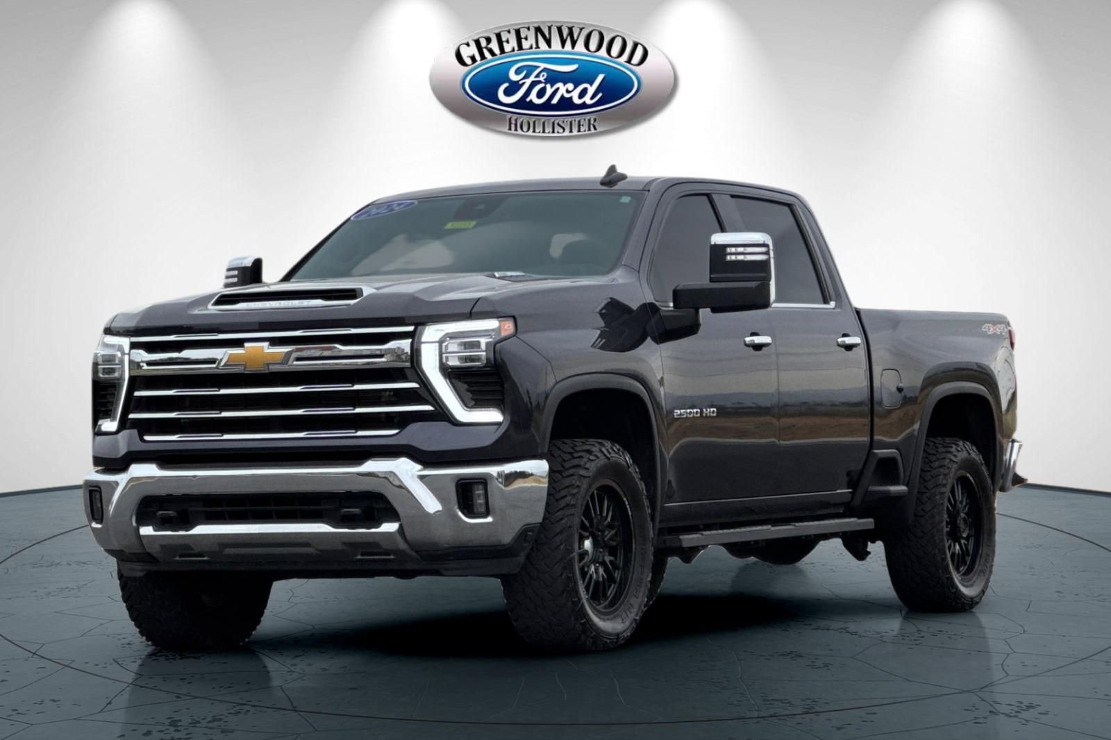 Used 2024 Chevrolet Silverado 2500 LTZ image 8