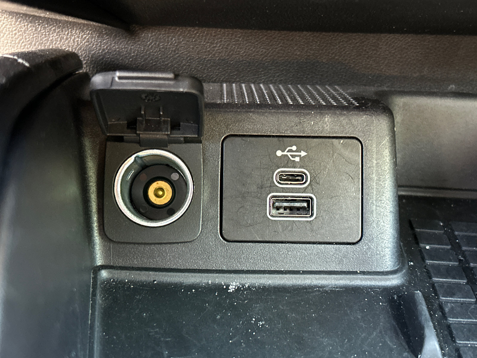 Certified 2025 Ford Bronco Sport Outer Banks w/ Outer Banks Tech Package+ AWD/4WD image 21