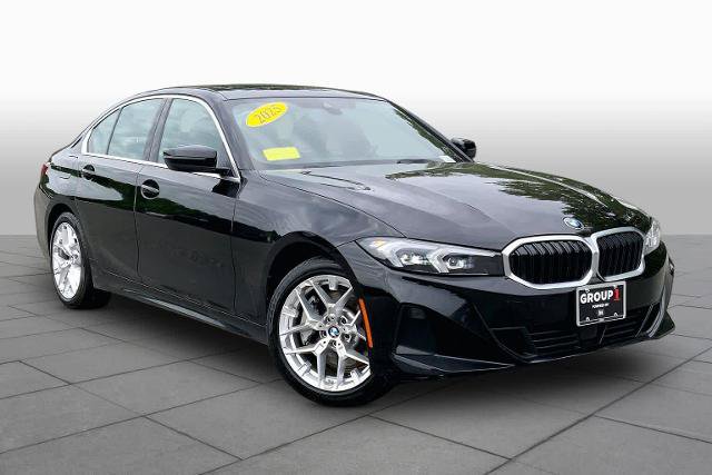 Used 2025 BMW 330i xDrive Sedan AWD/4WD image 3