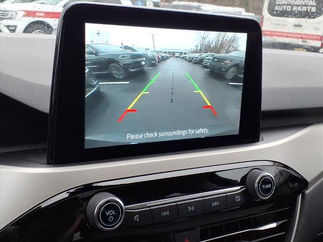 Certified 2020 Ford Escape SE image 15