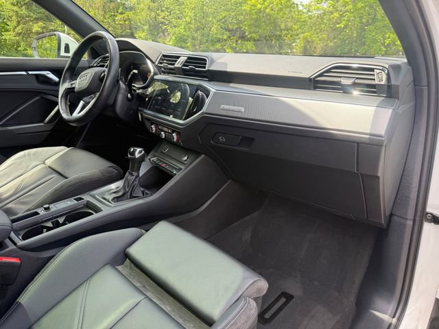 Used 2022 Audi Q3 2.0T Premium Plus AWD/4WD image 22