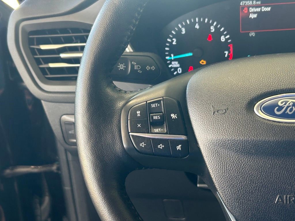 Certified 2020 Ford Escape SEL image 37