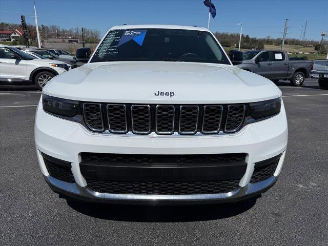 Used 2022 Jeep Grand Cherokee L Limited image 3