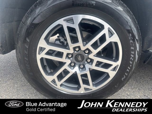 Certified 2025 Ford Expedition Active AWD/4WD image 27