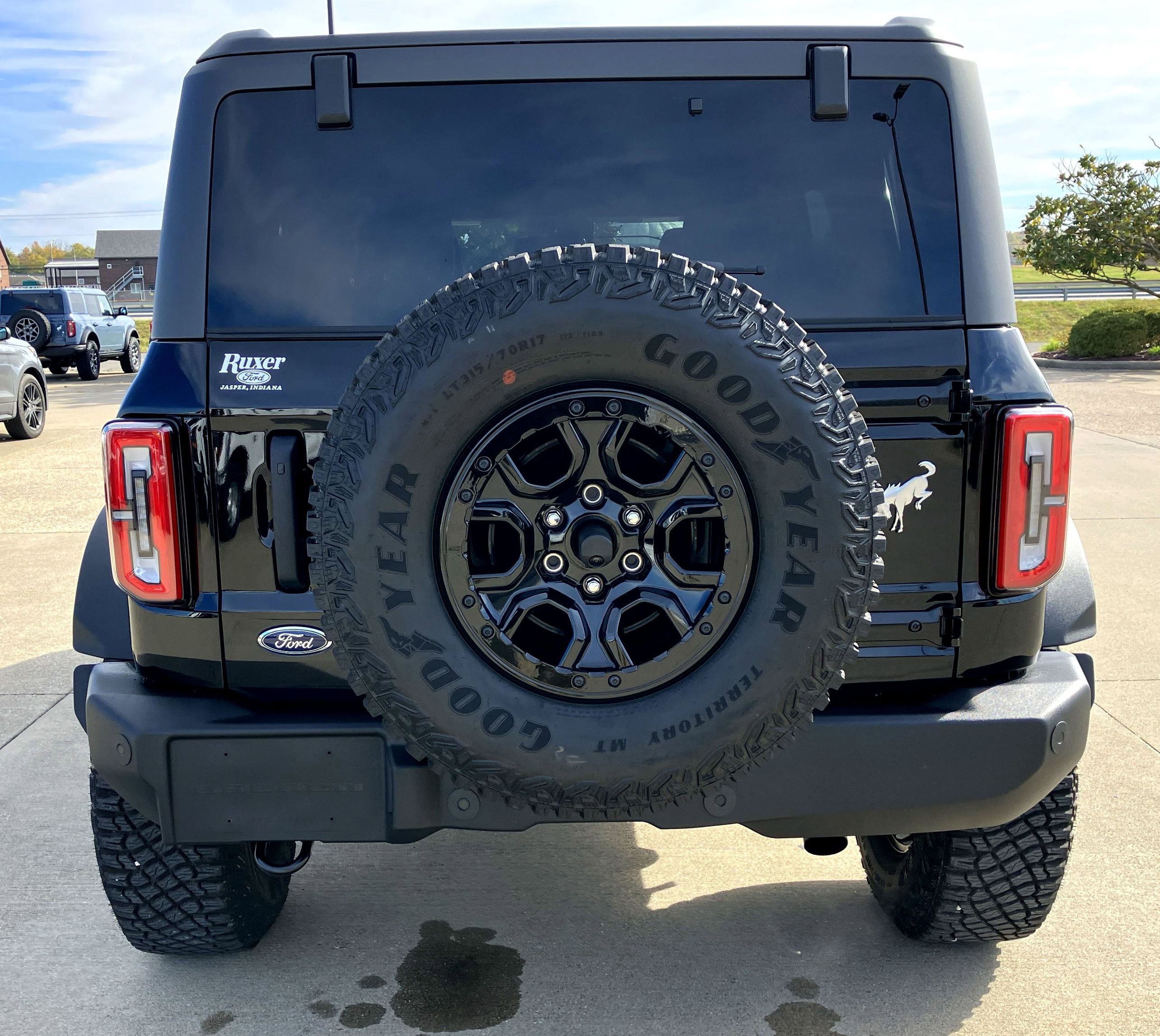 Certified 2023 Ford Bronco Wildtrak image 5