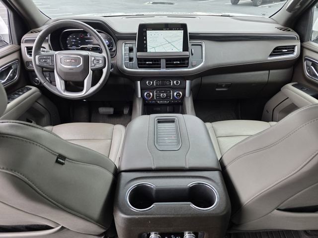 Used 2023 GMC Yukon XL SLT w/ SLT Premium Package RWD image 8