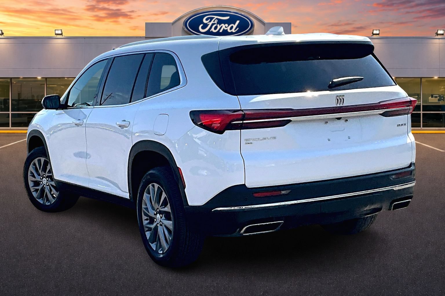Used 2026 Buick Enclave Preferred AWD/4WD image 2