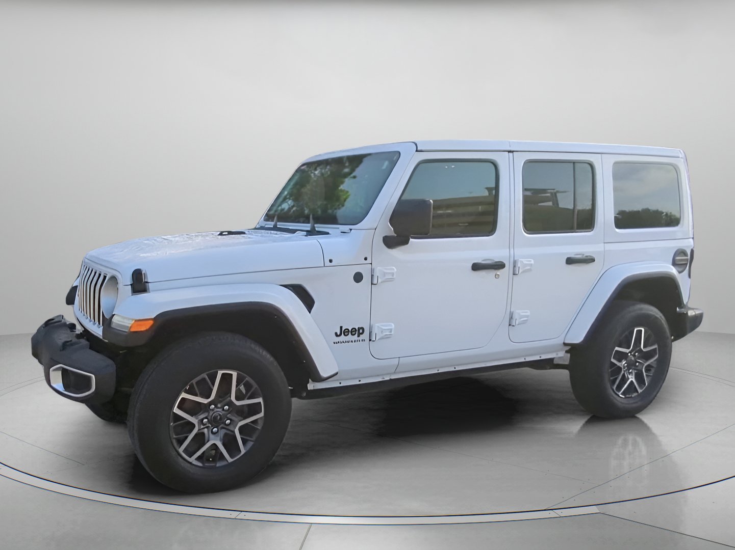 Used 2025 Jeep Wrangler Unlimited Sahara AWD/4WD image 14
