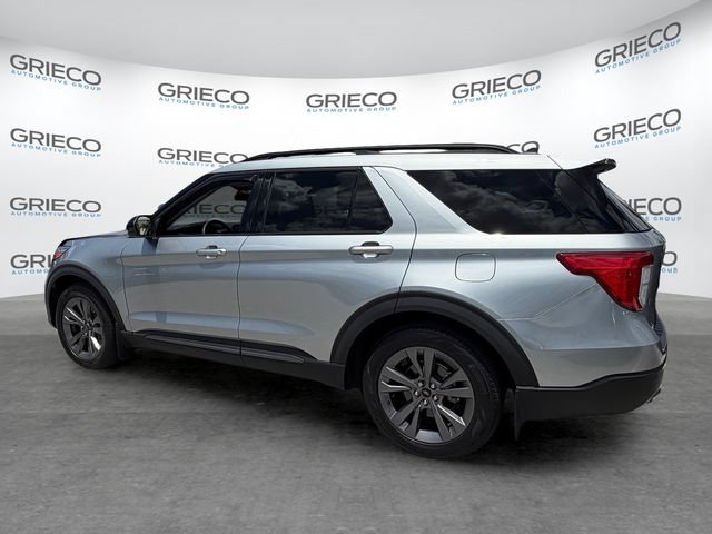 Certified 2023 Ford Explorer XLT w/ Equipment Group 202A RWD image 5