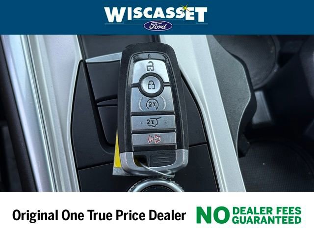 Certified 2022 Ford Explorer XLT w/ Equipment Group 202A image 18