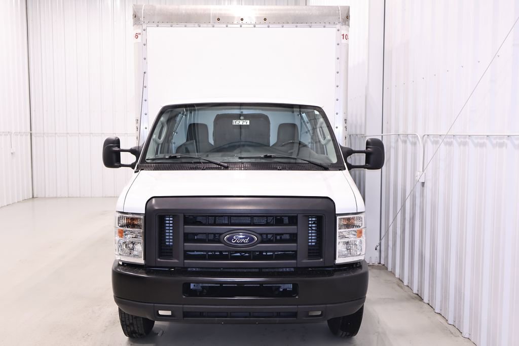 Certified 2019 Ford E-450 and Econoline 450 Super Duty w/ Power Windows & Locks Group RWD image 5