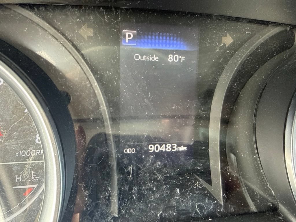 Used 2018 Toyota Camry LE FWD image 12